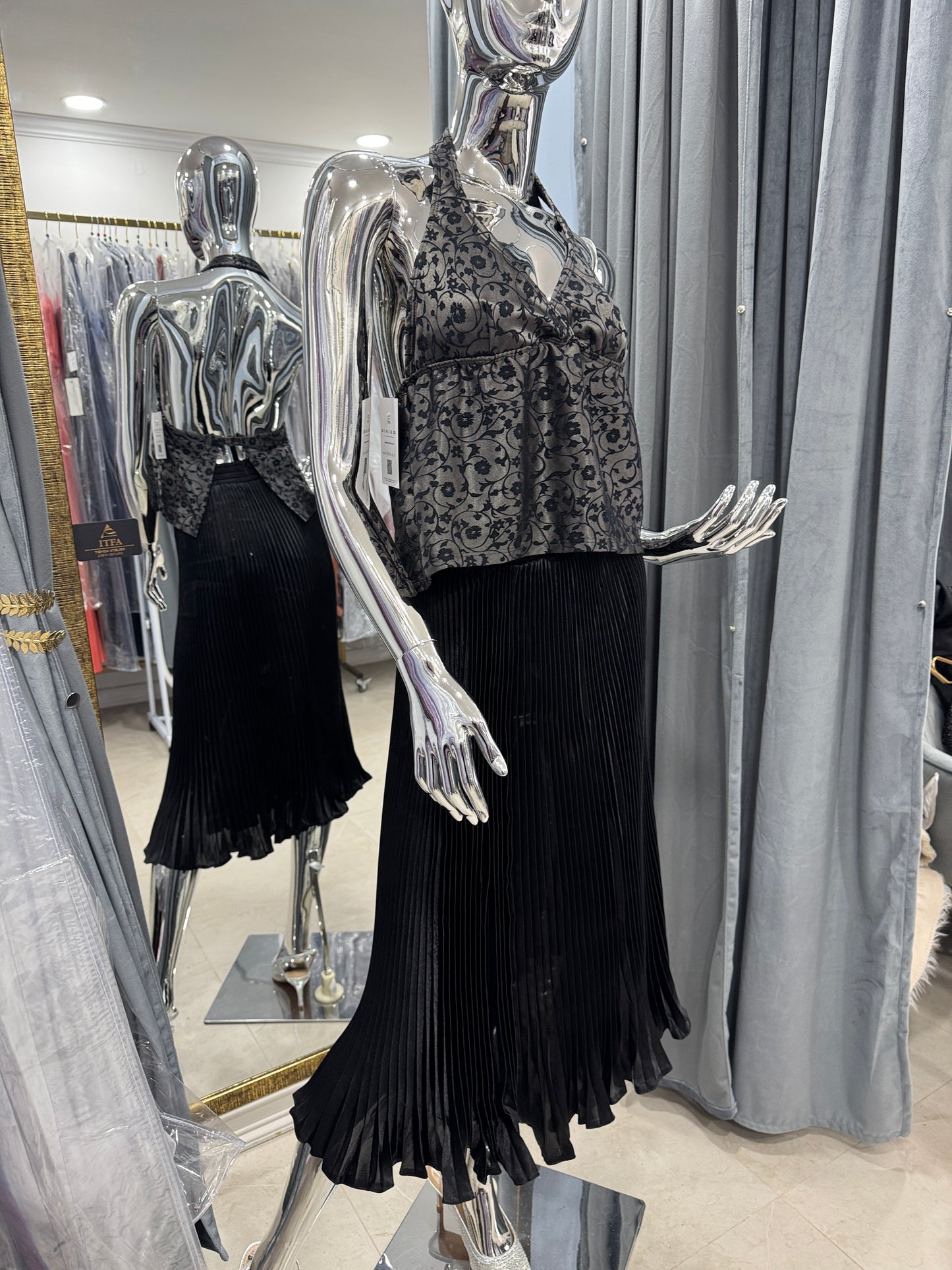 Top halter brocado gris y negro elasticado – Talla S/M