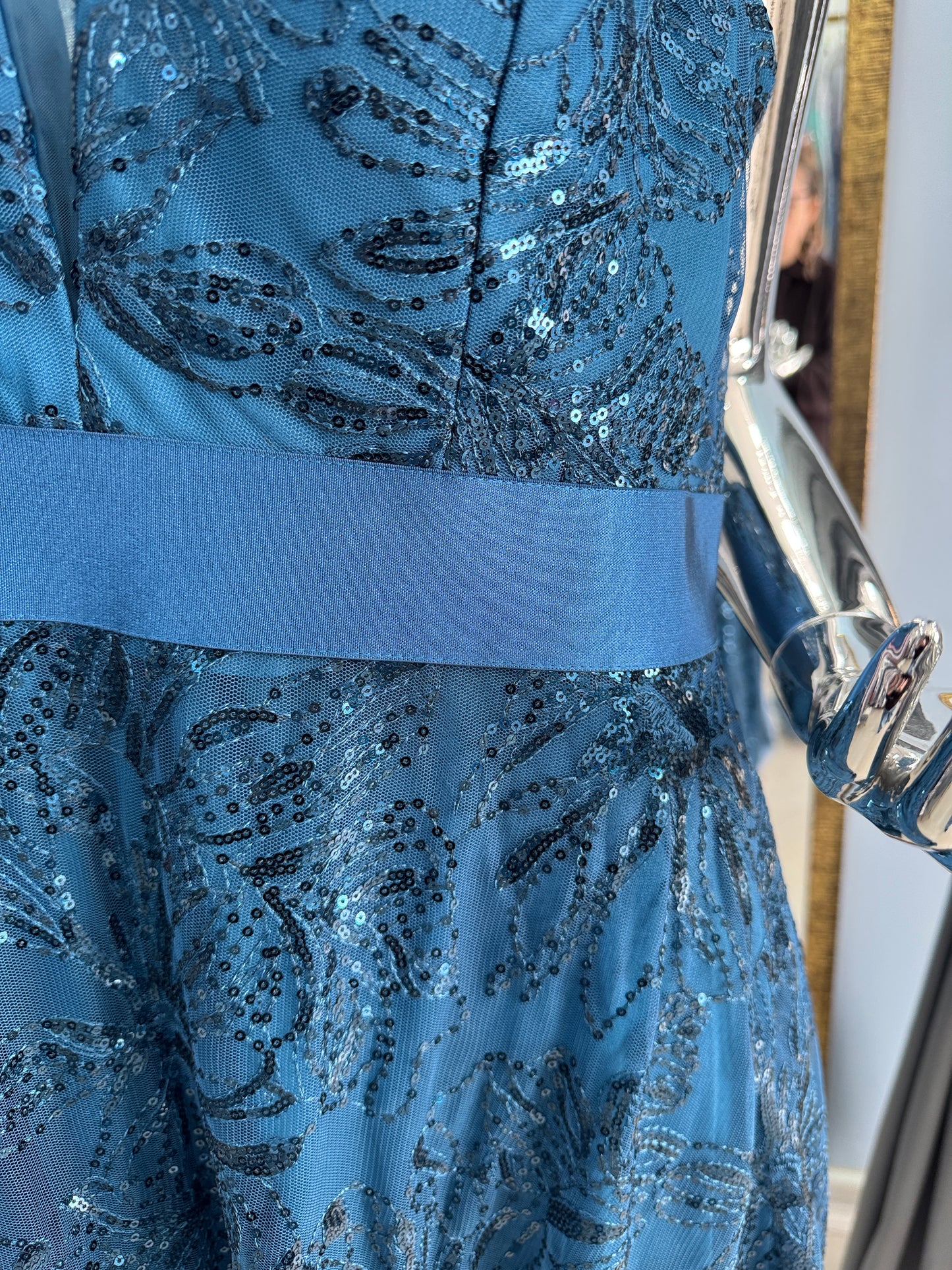 Vestido de fiesta azul petróleo bordado con lentejuelas XL–2XL
