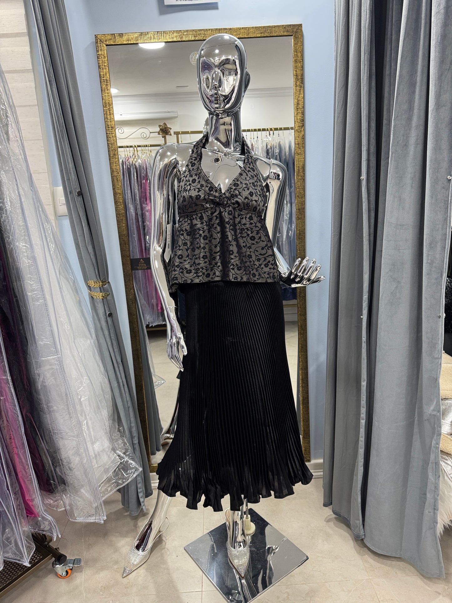 Top halter brocado gris y negro elasticado – Talla S/M
