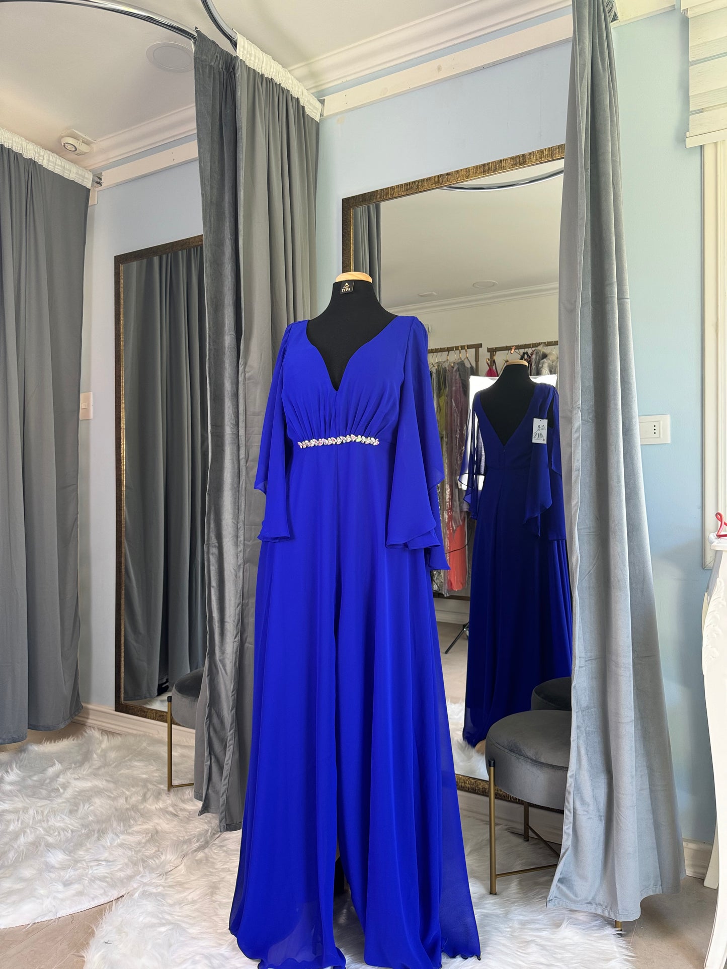 Vestido azul rey con cristales