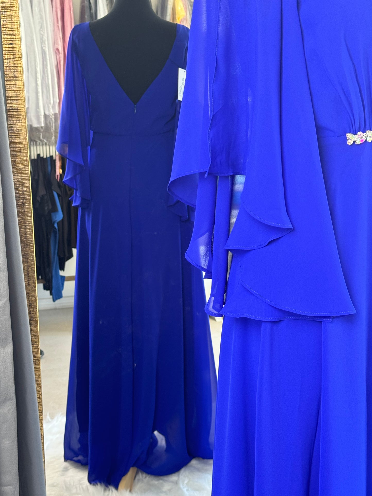 Vestido azul rey con cristales