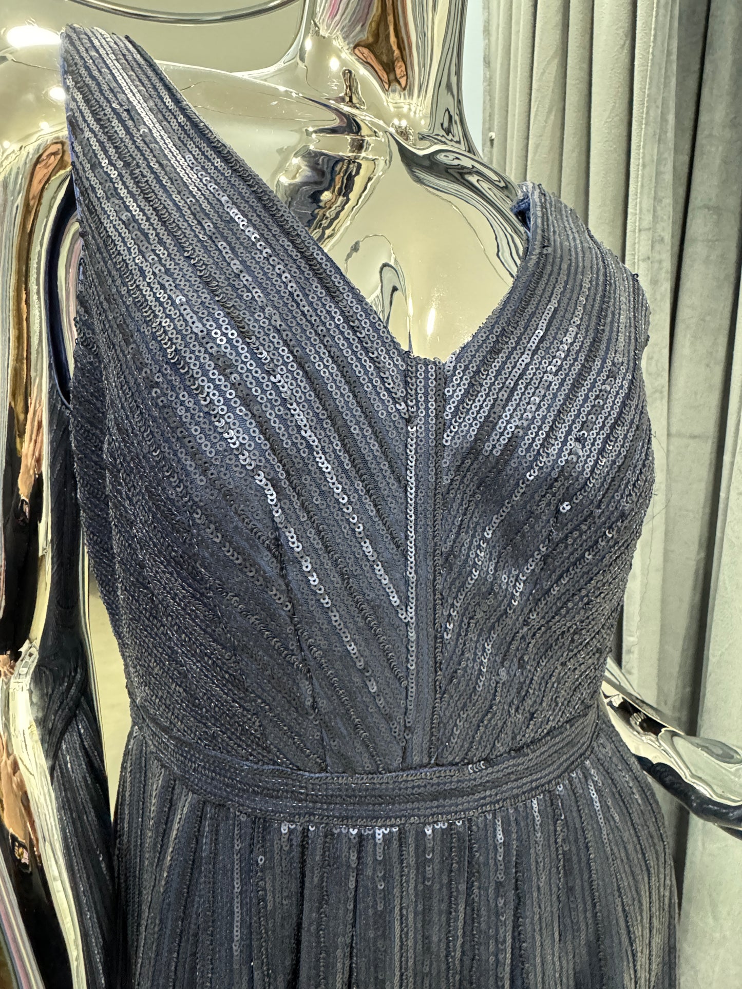 Starlight – Vestido de Fiesta Largo Azul Marino con Lentejuelas y Bolsillos – Talla 8 US