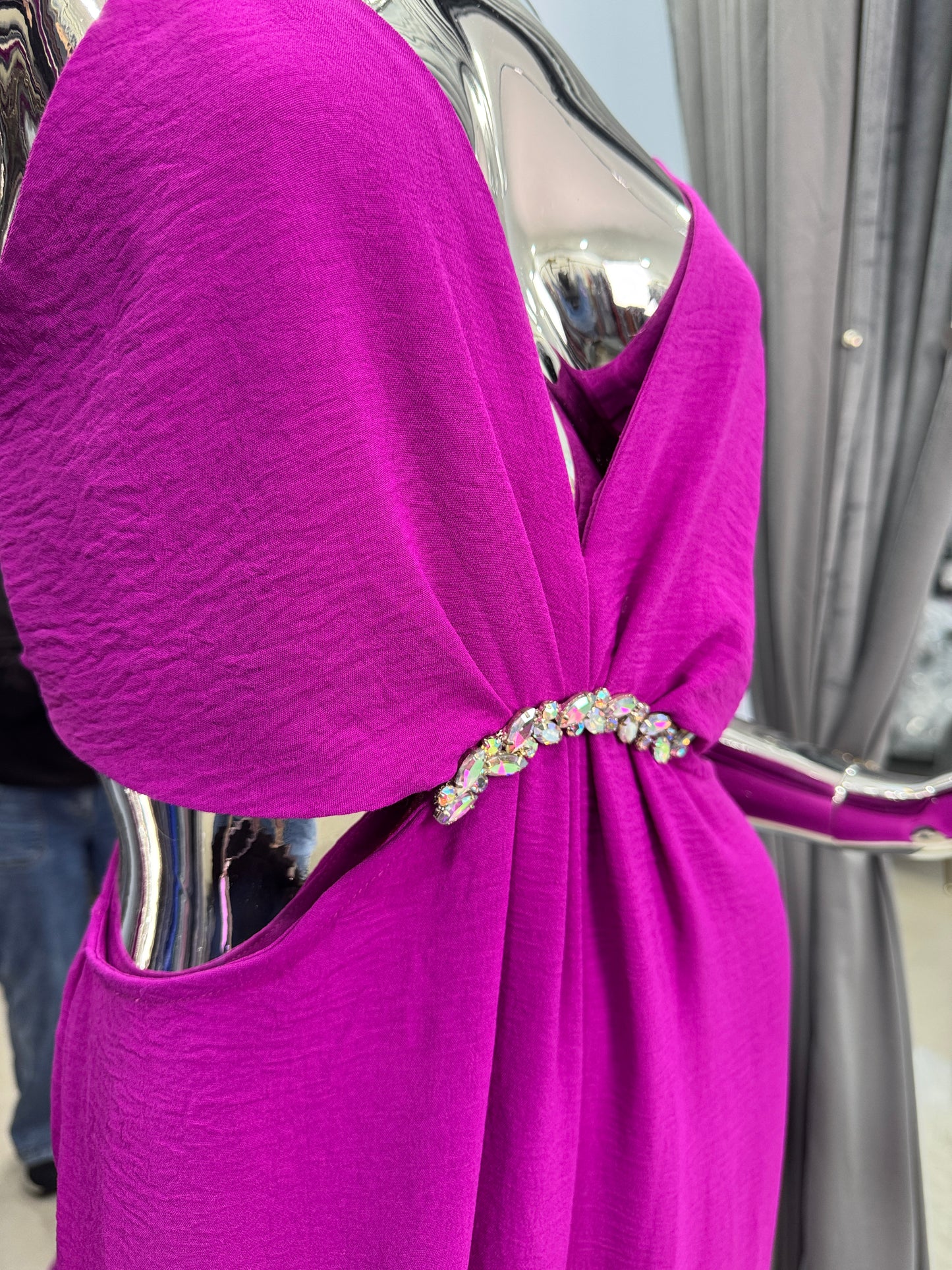 Enterito Fucsia de Fiesta con Pedrería | Talla L/XL