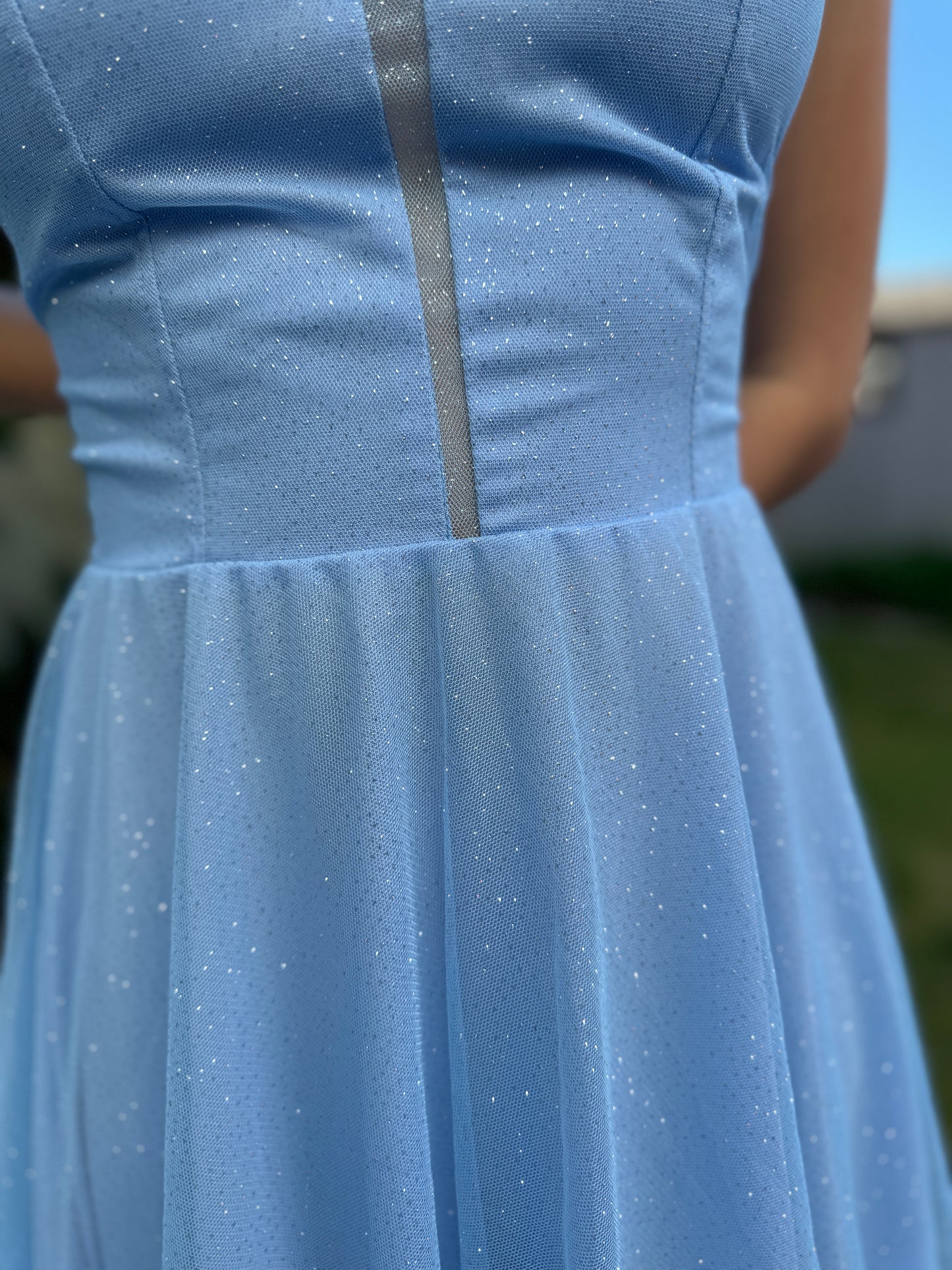 Vestido corto de fiesta Modelo Encanto, Celeste.