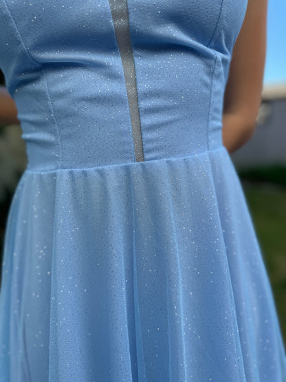 Vestido corto de fiesta Modelo Encanto, Celeste.